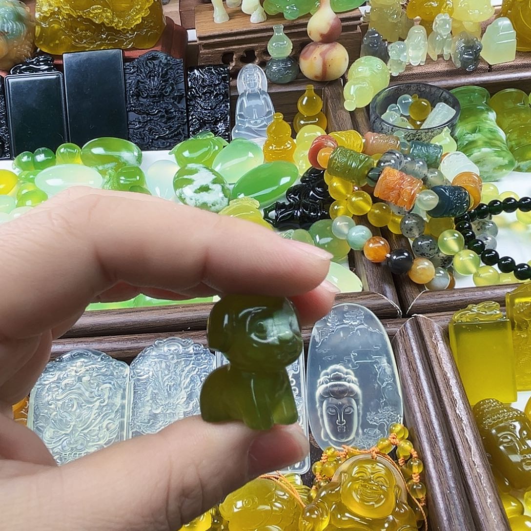 岫玉未镶嵌吊坠(不含链)