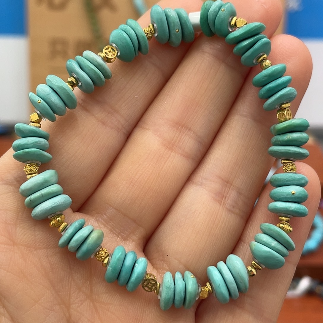 绿松石未镶嵌珠宝奇石