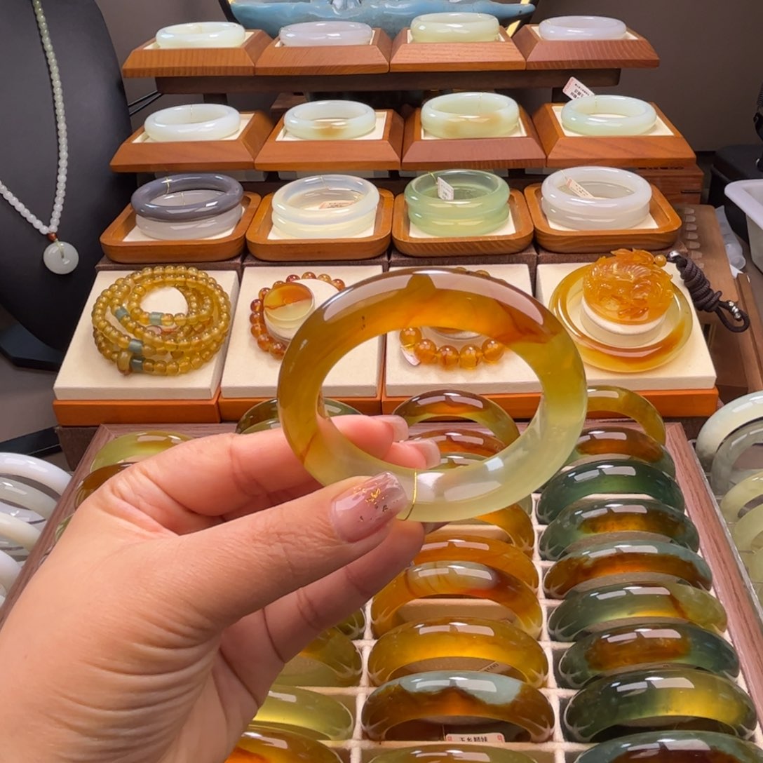 蛇纹石玉未镶嵌55-56