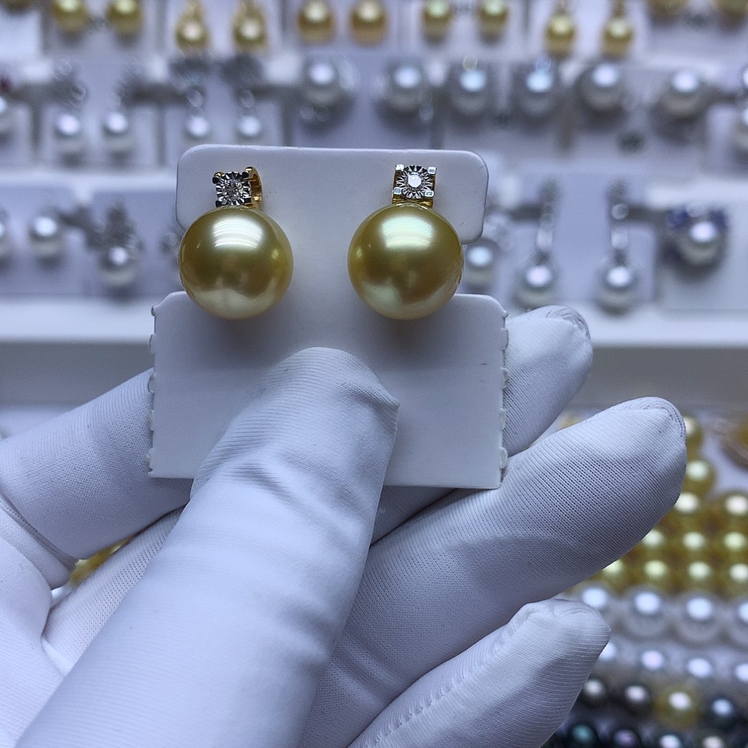 18K金镶嵌海水珍珠珠宝奇石