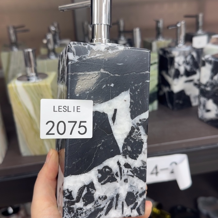 L。  2075。          福利。   