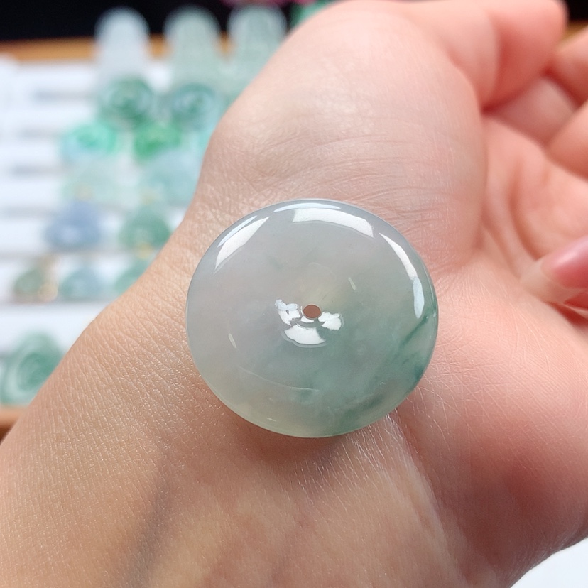 【闪购商品】翡翠吊坠(不含链)未镶嵌