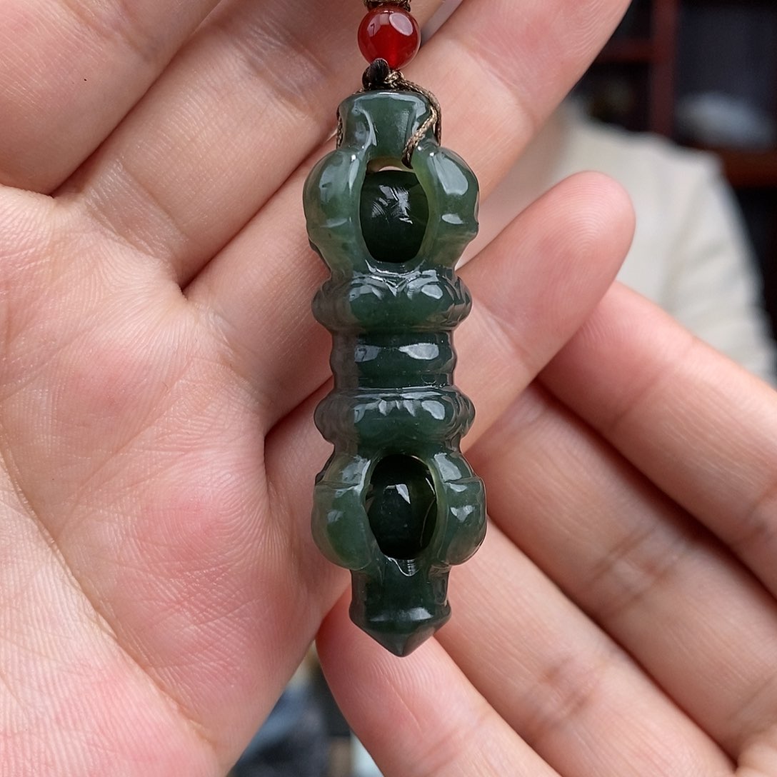 和田玉挂件未镶嵌