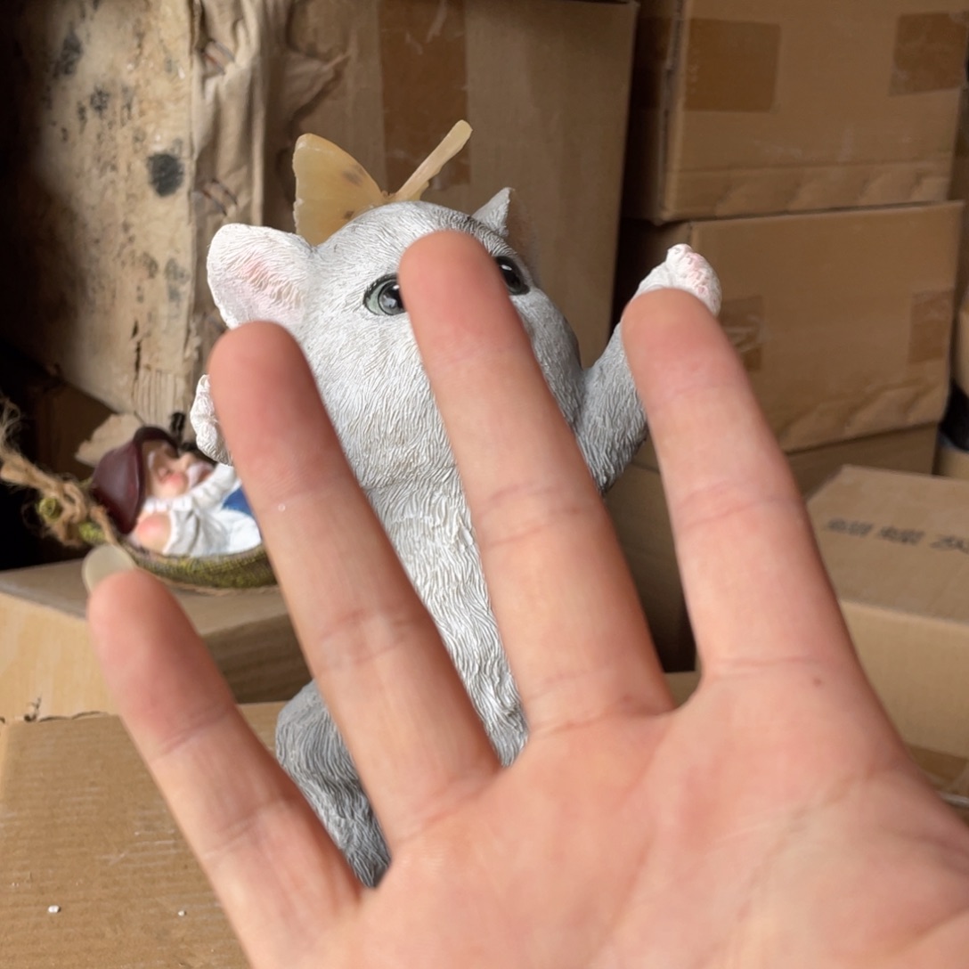 【闪购商品】树脂蝴蝶灰猫摆件