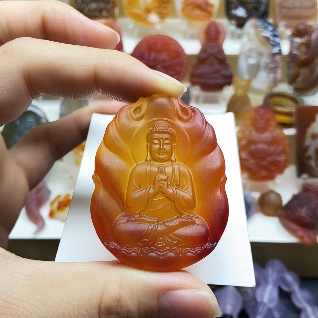 友***聚玛瑙/玉髓未镶嵌颈饰