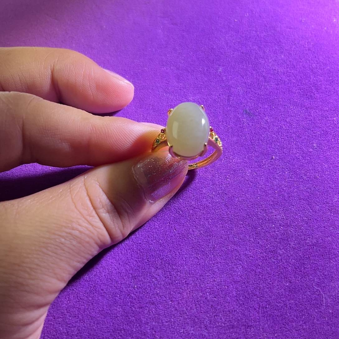 和田玉戒指未镶嵌