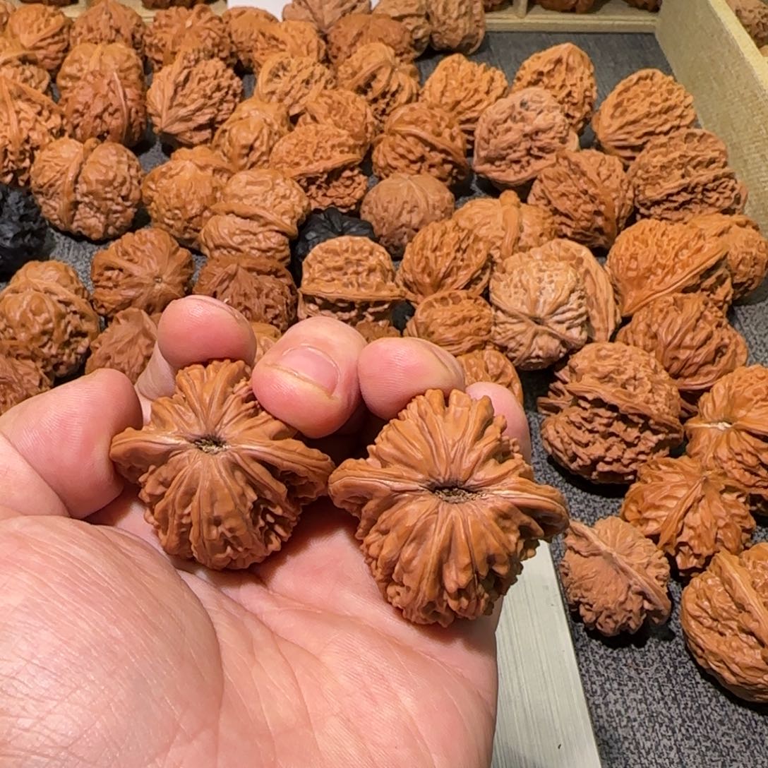 文玩核桃把件40四座楼