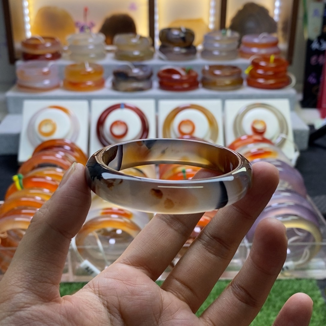 手镯玛瑙/玉髓未镶嵌