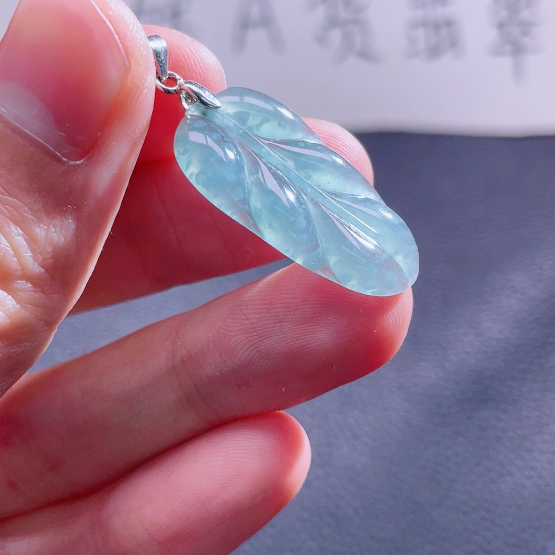 翡翠颈饰未镶嵌999999999