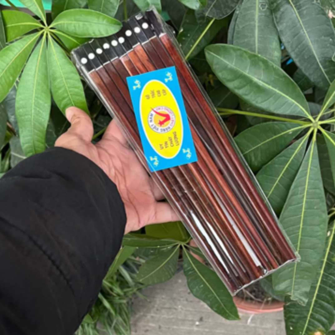 飘亮高档上档次实用筷子家庭专用家用筷子厨房用木制餐具木筷家用