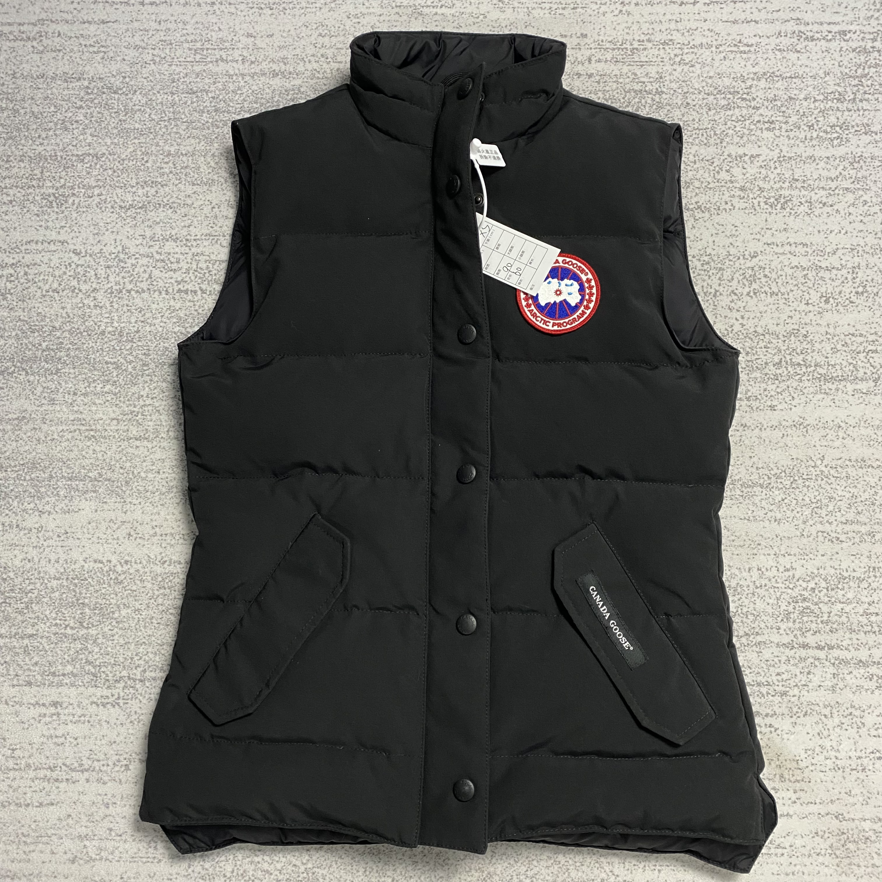 99新 CANADA GOOSE 加拿大鹅 黑色马甲背心羽绒服 女款XS