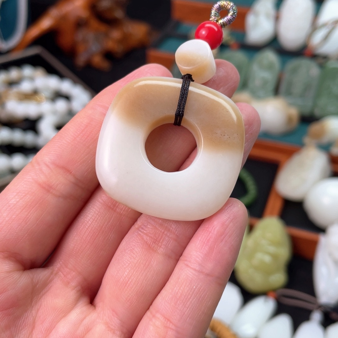 和田玉挂件未镶嵌