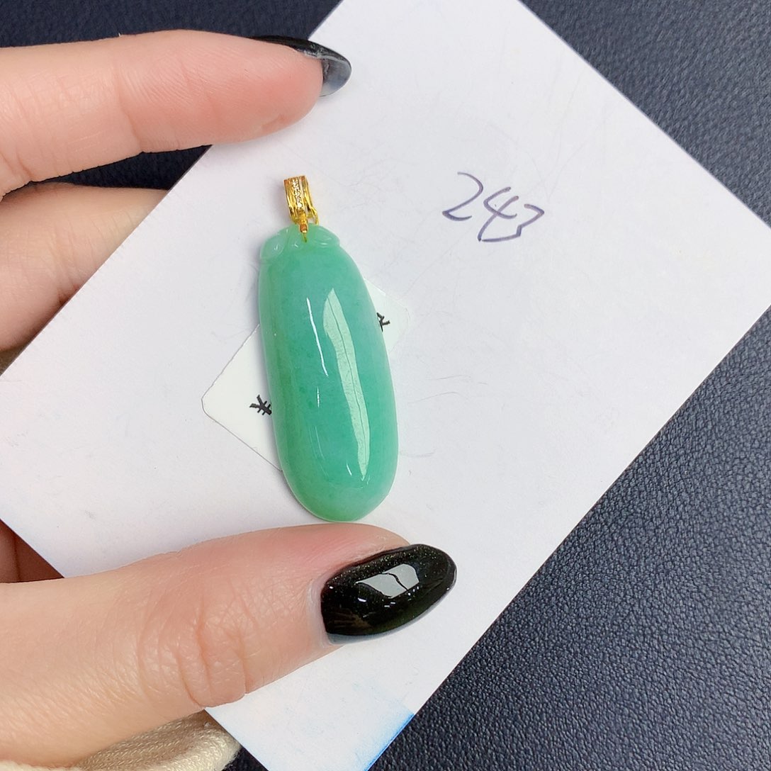 【闪购商品】翡翠颈饰18K金镶嵌00000000