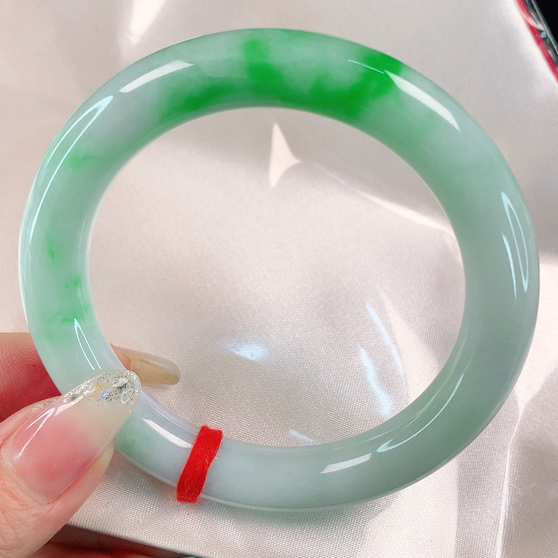 翡翠手镯未镶嵌5127翡翠