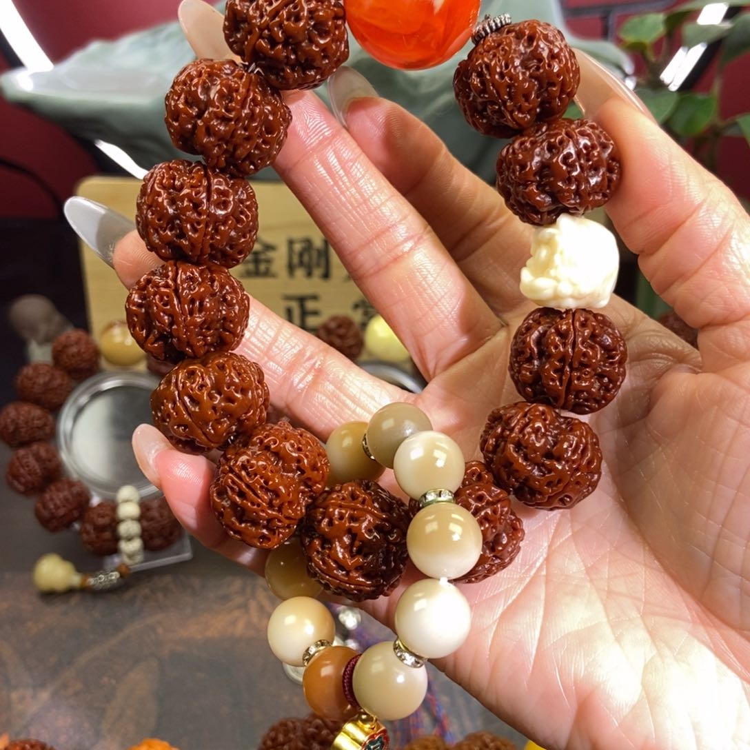 金刚菩提吊坠521。              