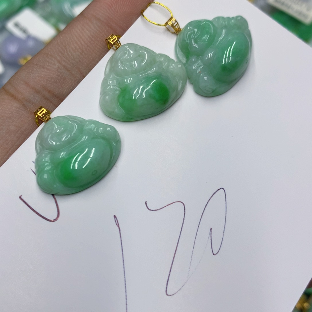 翡翠颈饰18K金镶嵌翡翠