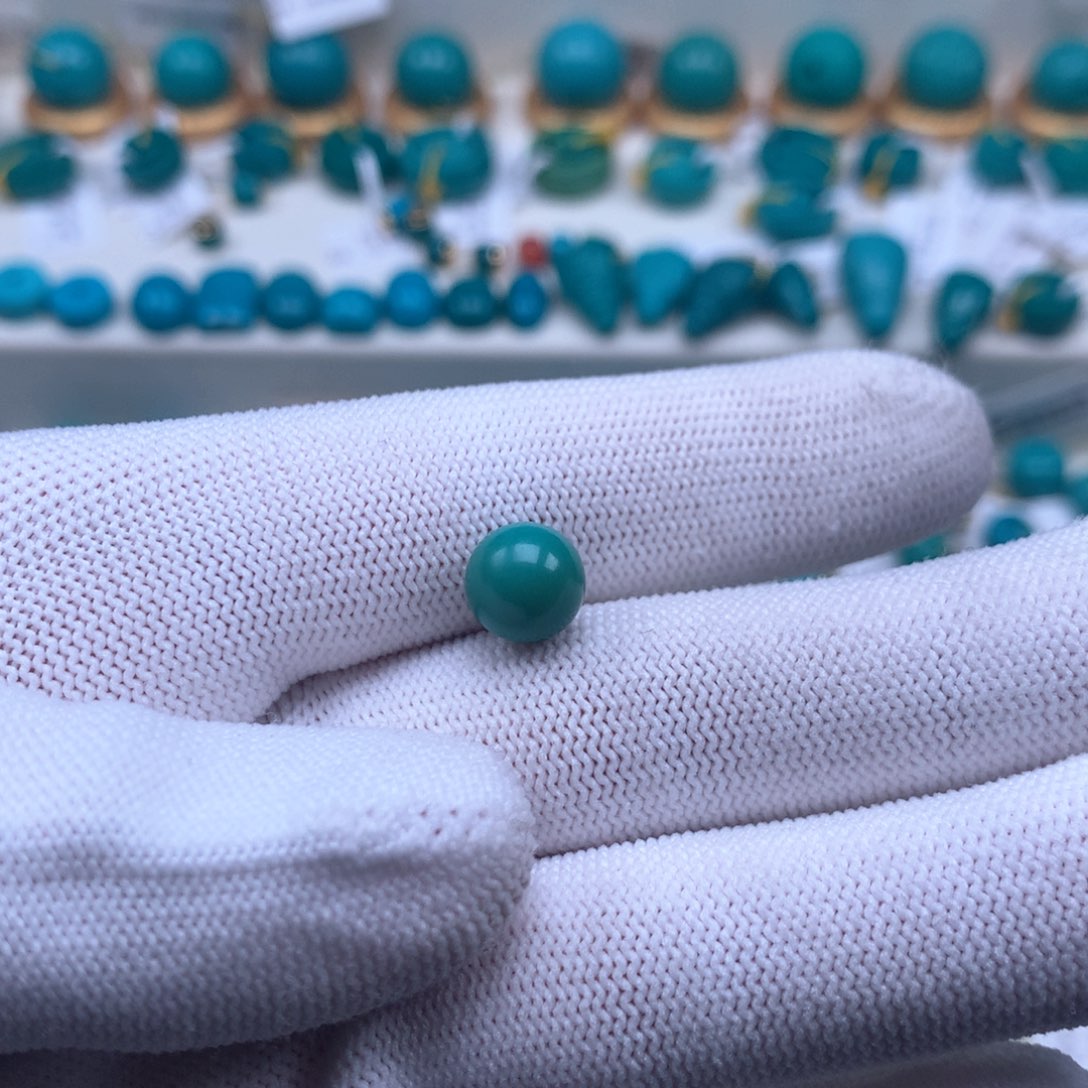 绿松石配饰未镶嵌