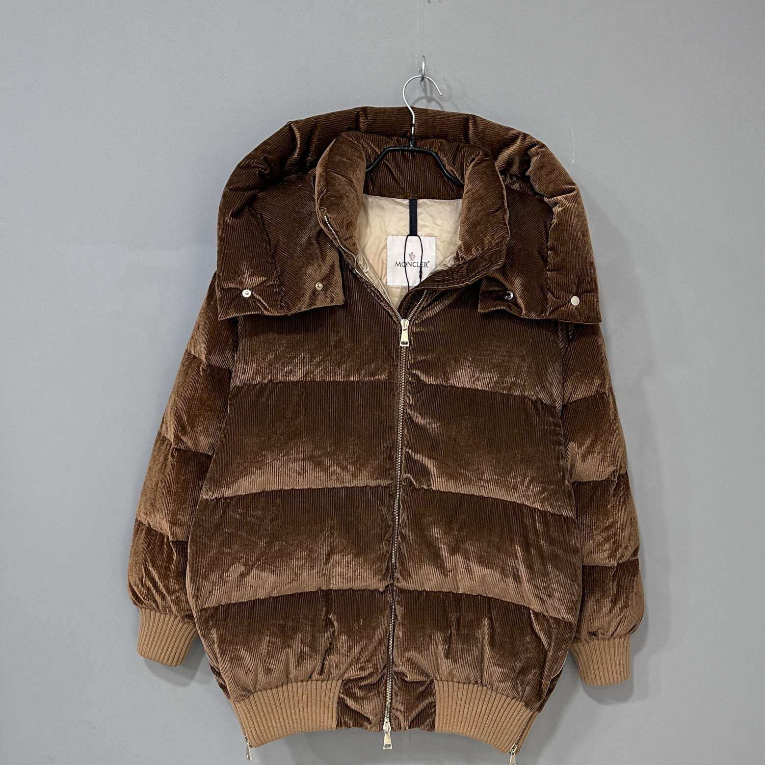 99新 MONCLER 棕色灯芯丝绒羽绒服 Moncler /0码/92660