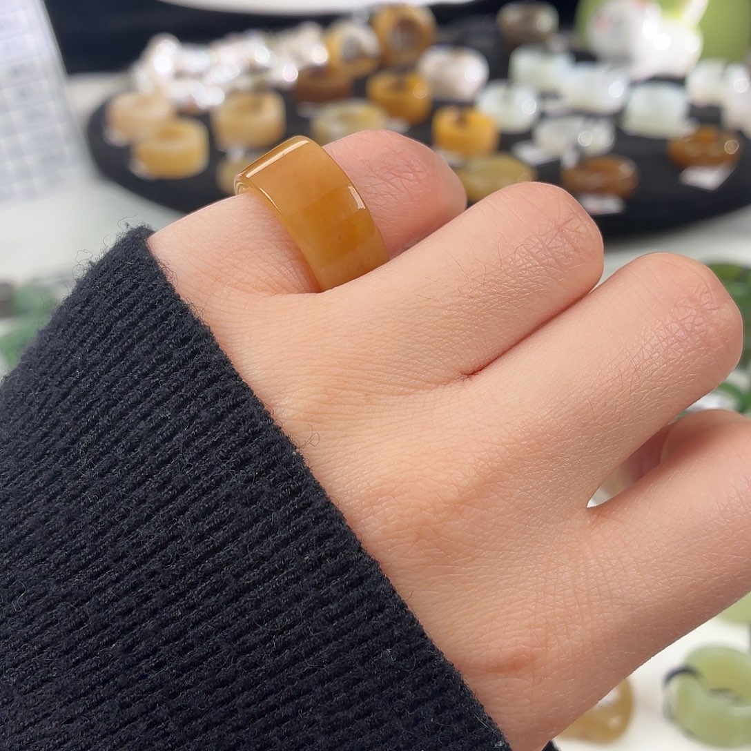 和田玉未镶嵌戒指S133金桔糖圆切16.2