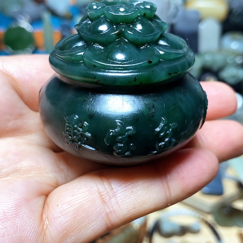 【闪购商品】颈饰未镶嵌和田玉
