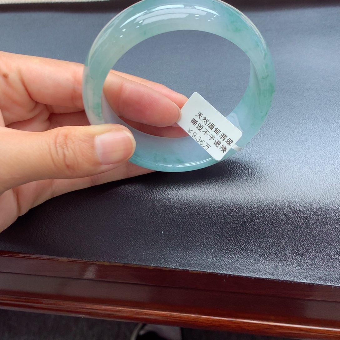 翡翠手镯未镶嵌缅甸翡翠手镯