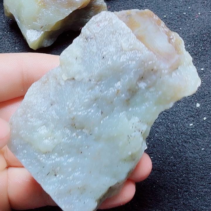 未镶嵌和田玉（糖玉）珠宝半成品