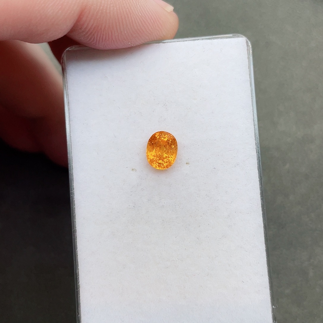 石榴石（芬达石）裸石未镶嵌1.63克拉