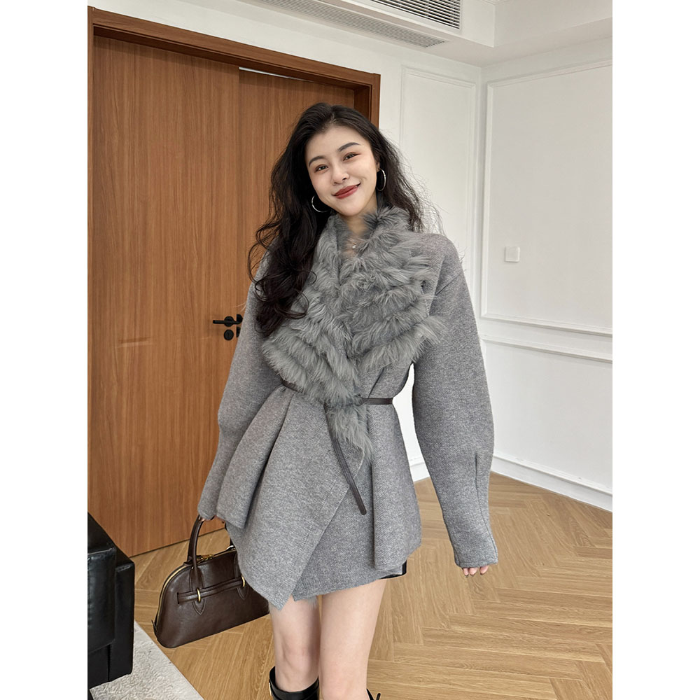 张阿星【首尔初雪】优雅贵气狐狸毛拼接软糯保暖纯色针织毛毛外套