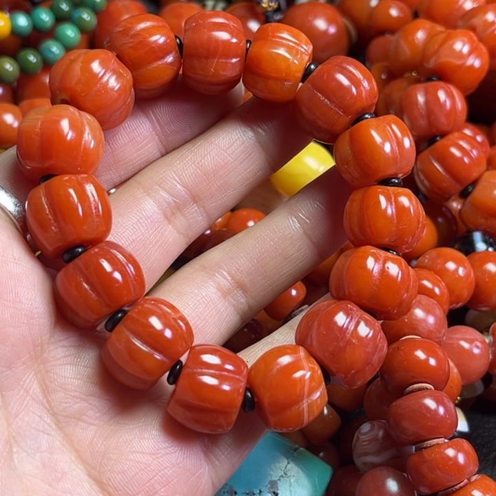 颈饰琉璃1*8琉璃…………..