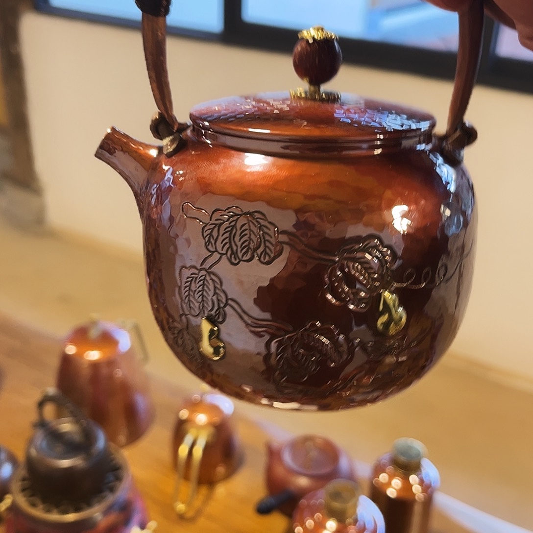 葫芦錾刻烤色手工锻打工艺