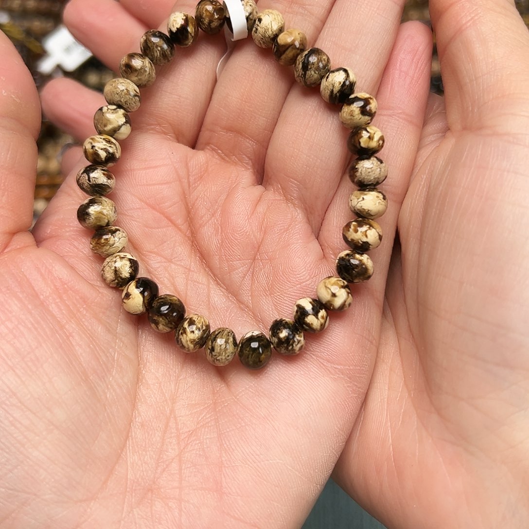 s***黄琥珀未镶嵌裸石抚顺琥珀七20073-4