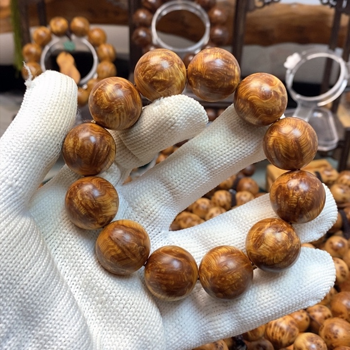 柏木天***心太行崖柏2.0陈化凤尾火焰瘤花龙胆闪电