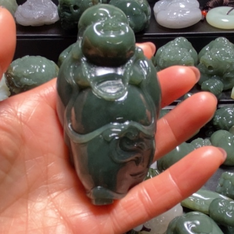 未镶嵌和田玉（糖玉）珠宝奇石一**酒