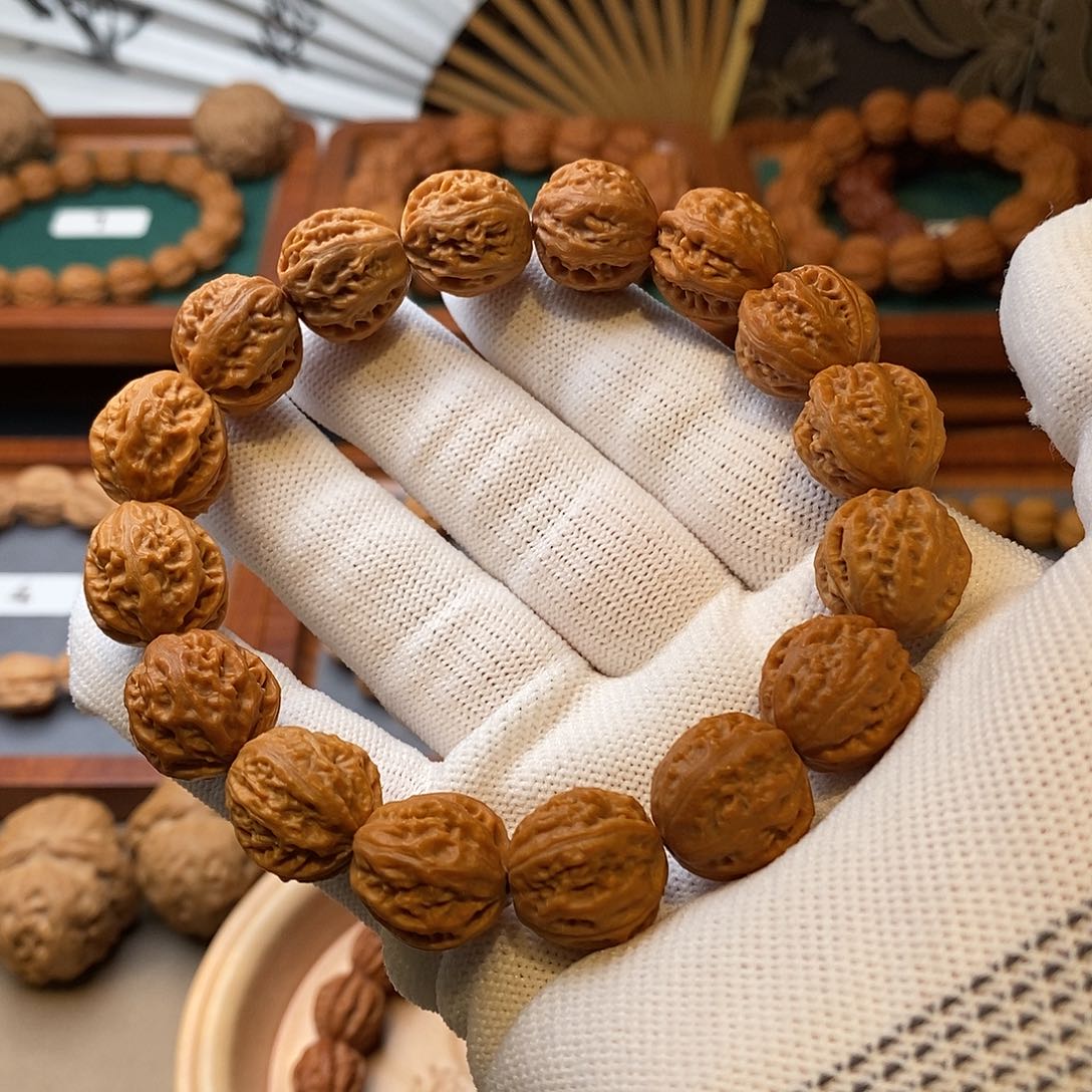 文玩核桃手串京八棱