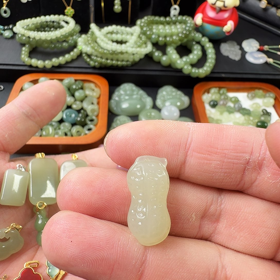 和田玉银S925镶嵌颈饰