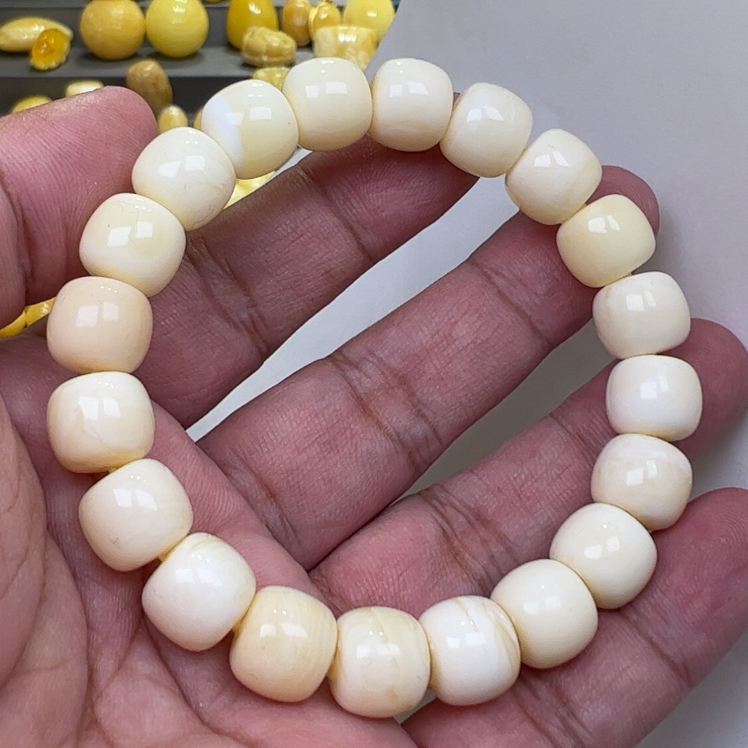 【闪购商品】蜜蜡裸石未镶嵌11加17.5克