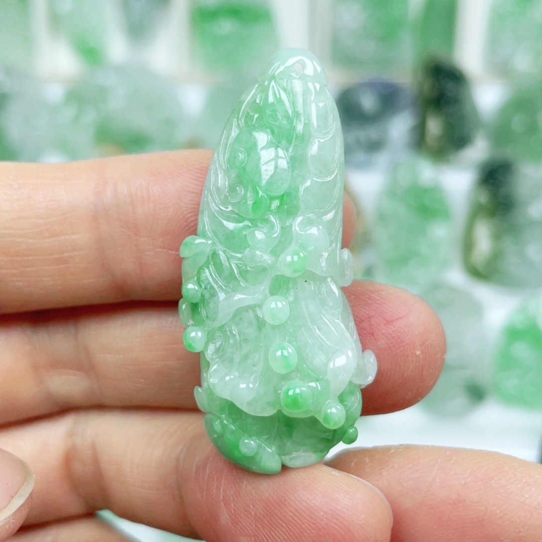 翡翠吊坠(不含链)未镶嵌