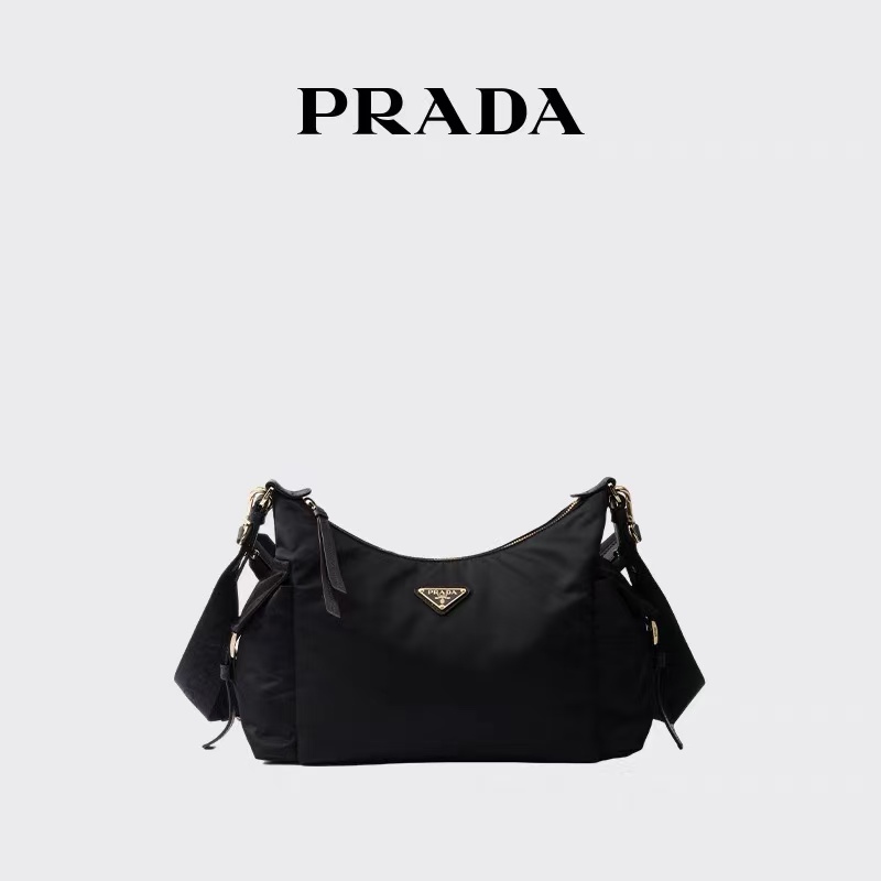 未使用 Prada/普拉达 Prada Explore Re-Nylon单肩包