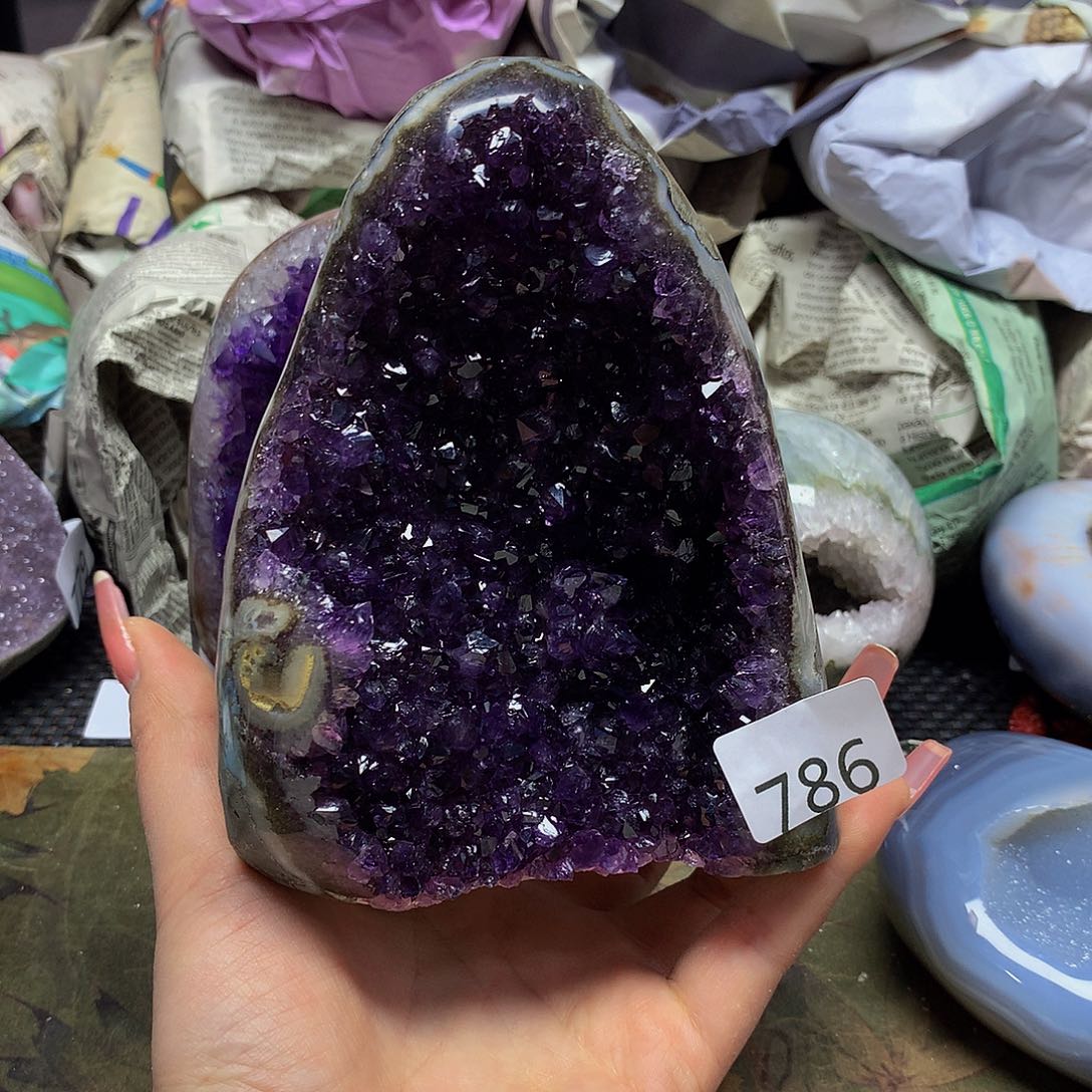 紫晶大型摆件（非配饰）未镶嵌