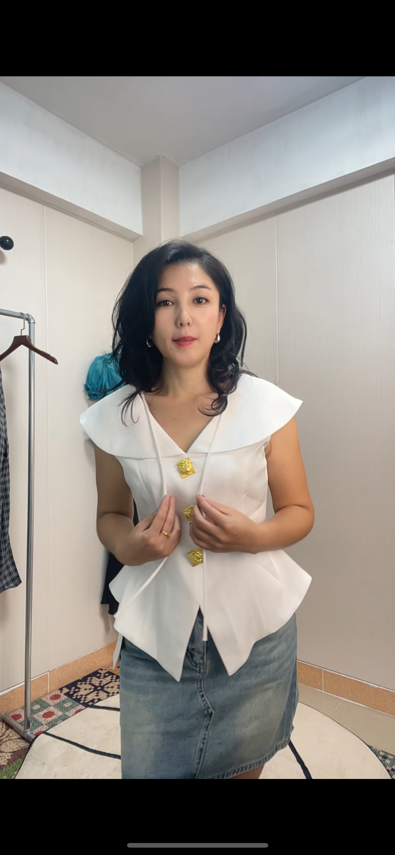 单排扣见外包装夏季翻领短款马夹套装轻奢气质海妖风