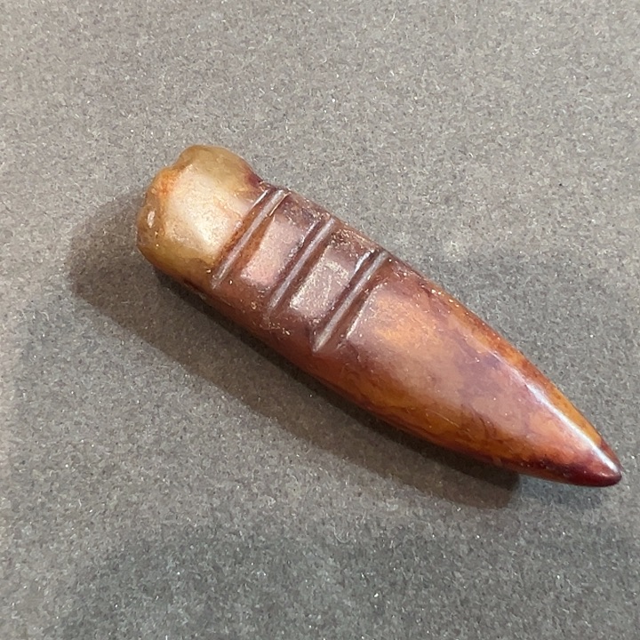 软玉未镶嵌颈饰挂件