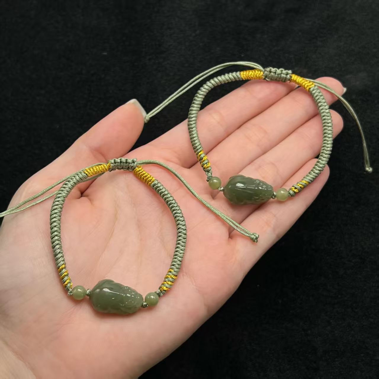 【北野珠宝】天然和田玉貔貅手绳-B02H-32多样性发一18x11x8mm