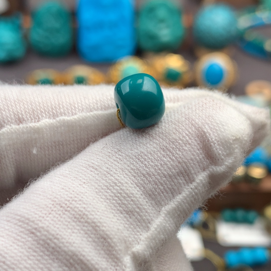 绿松石未镶嵌绿松石8*7mm