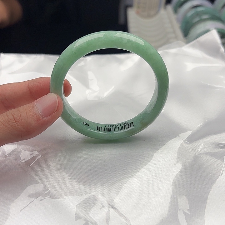 翡翠未镶嵌手镯拍10单5758