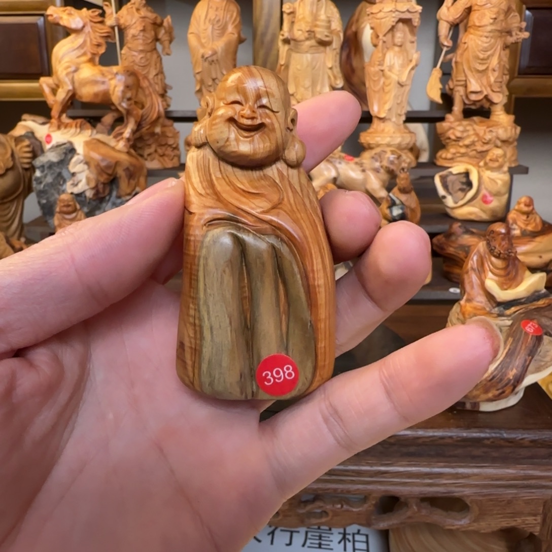 崖柏小木匠艺雕一物一拍