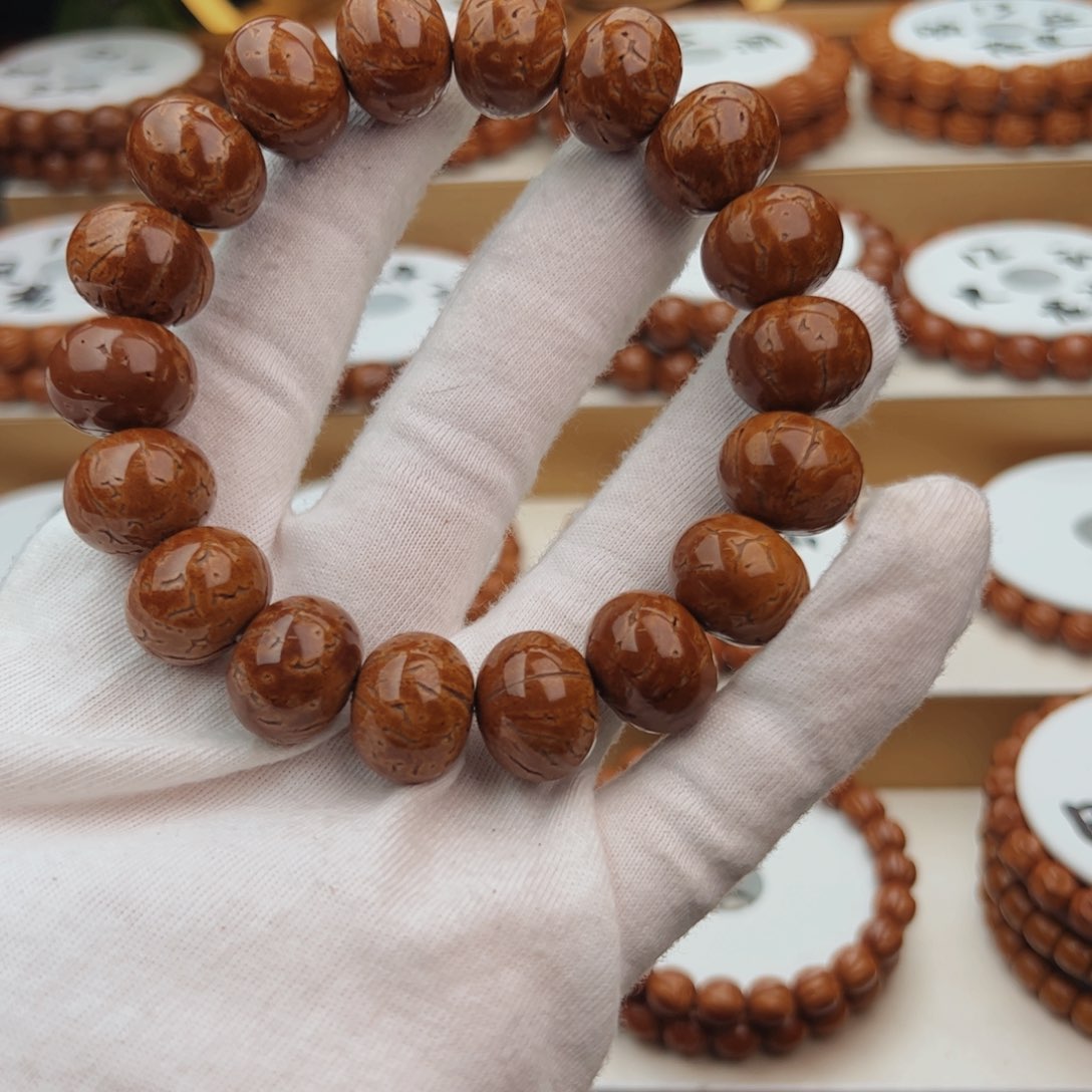 桃核手串带*吃桃核手串