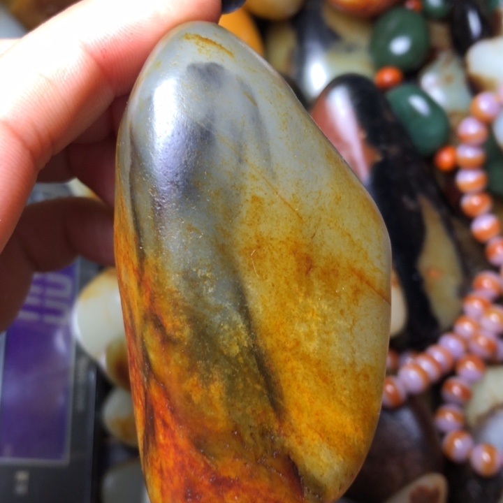 和田玉未镶嵌珠宝奇石