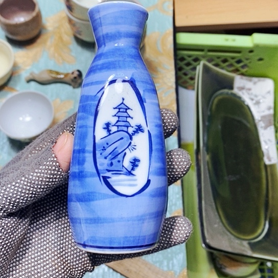 瓷片新年快乐。万事如意