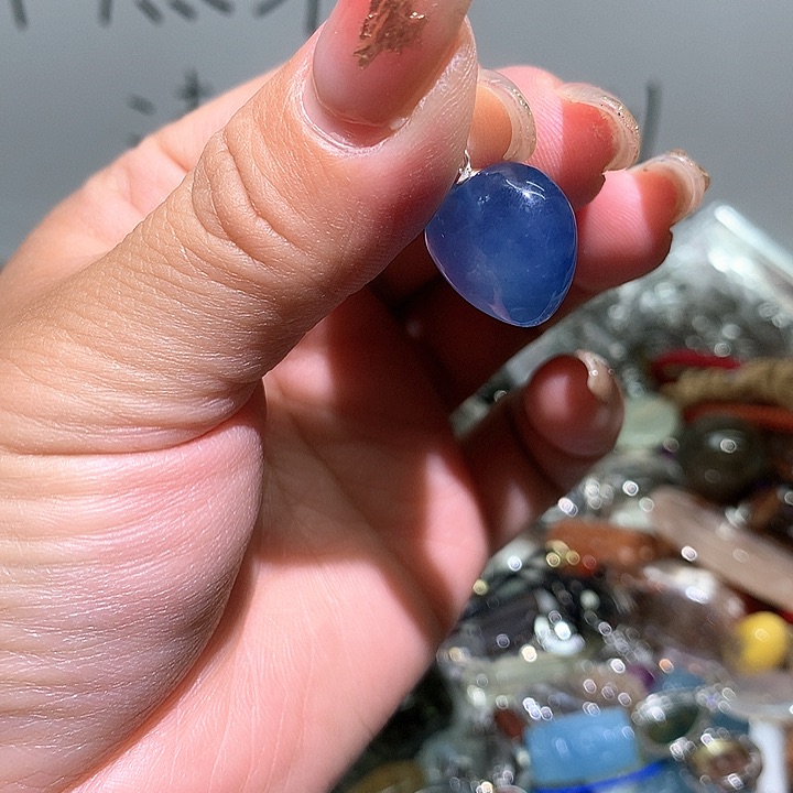 水晶吊坠未镶嵌水晶