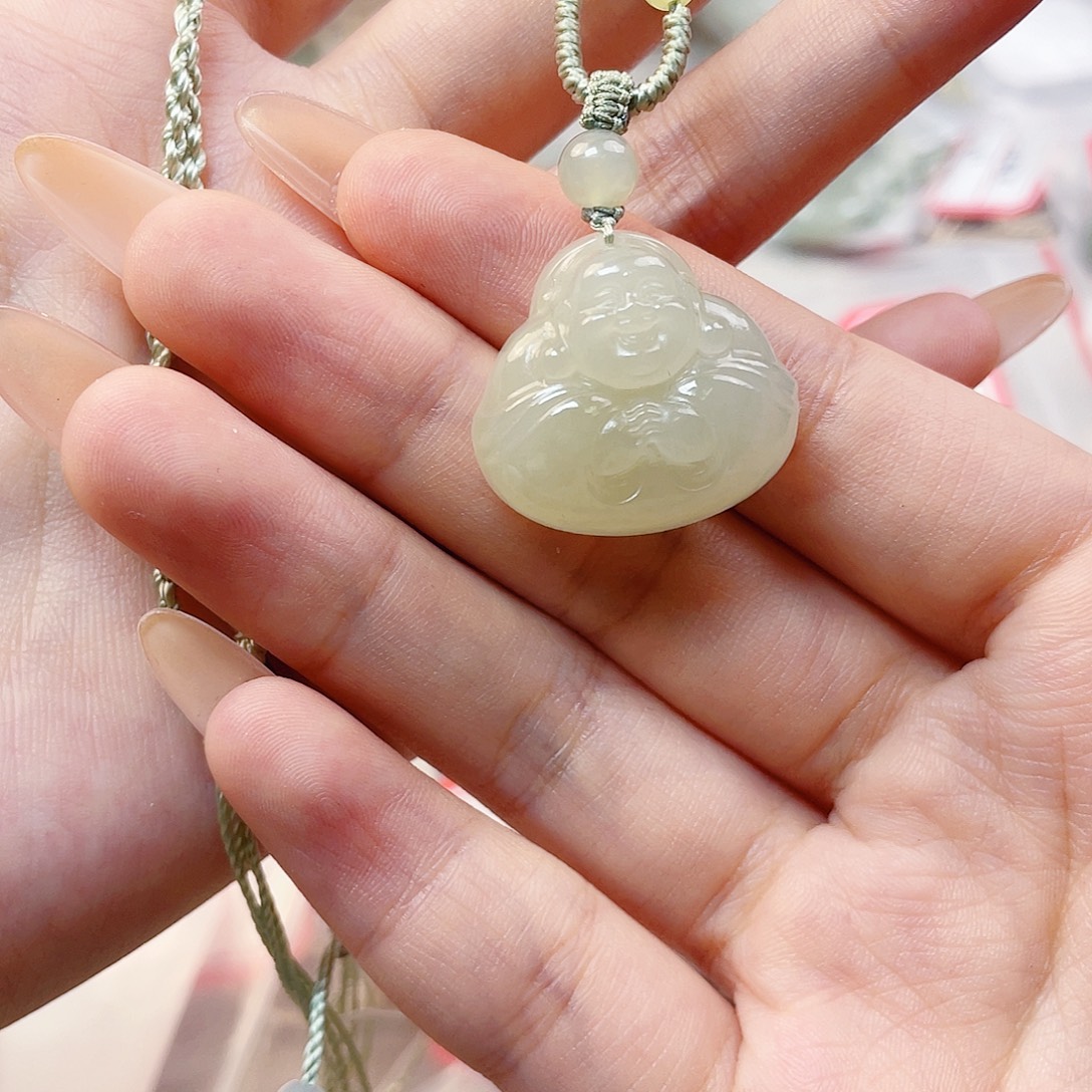 太****和田玉未镶嵌吊坠(赠链)